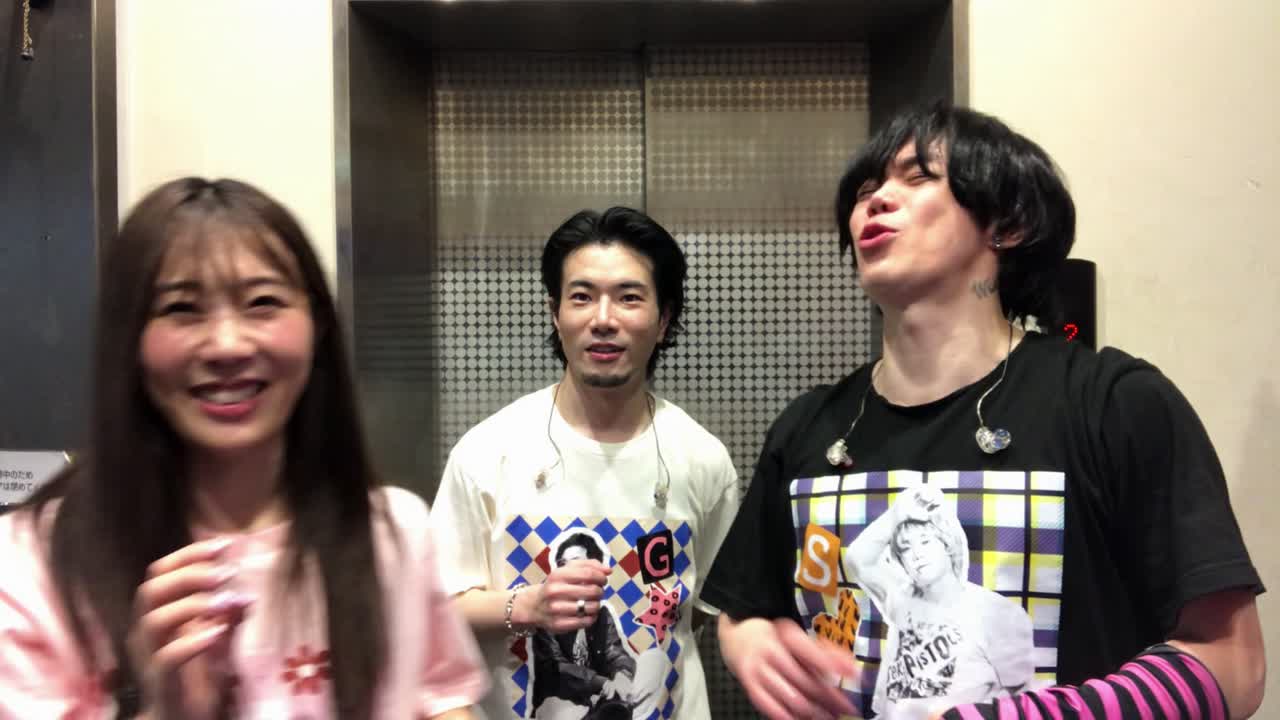 感想を4文字で伝えてもらいます！！