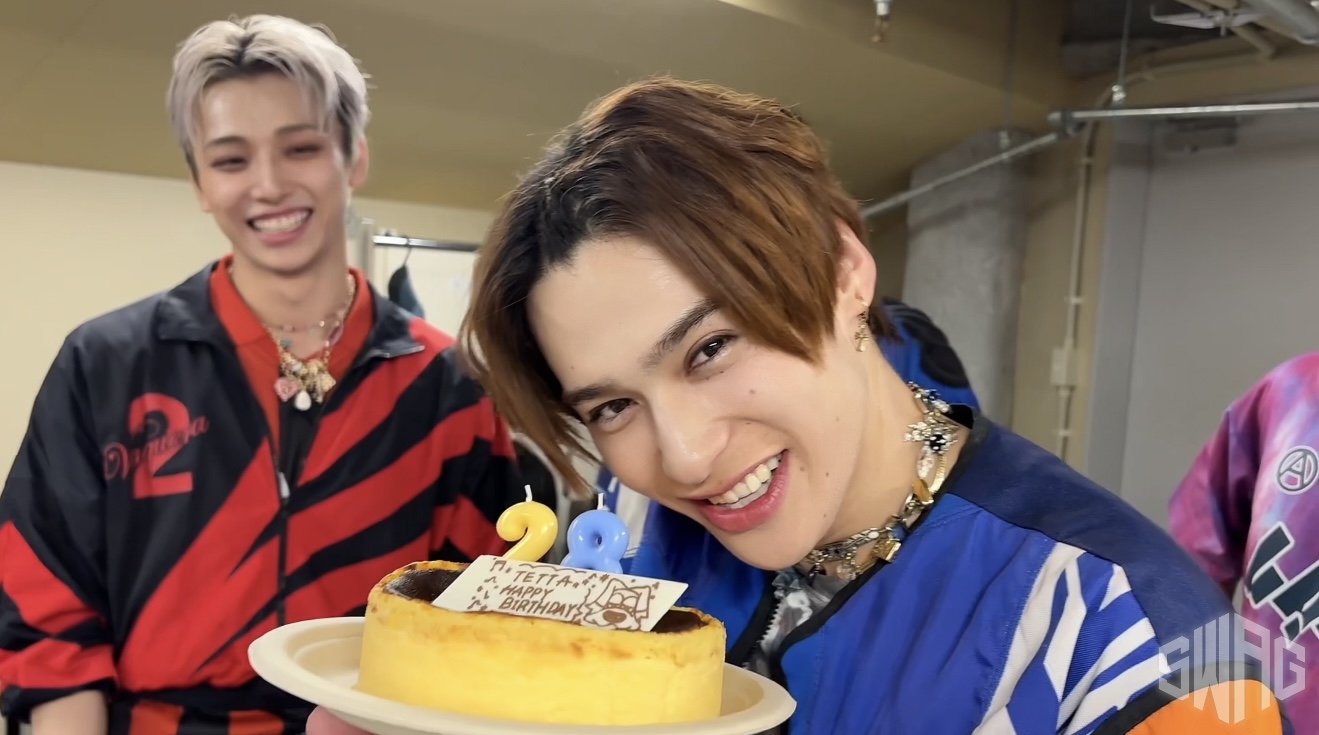 メンバーからTETTAへの誕生日サプライズ@大阪府・セブンパーク天美