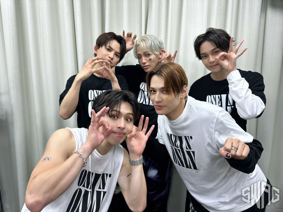 ONE Ｎ’ ONLY ワンエンオンリー ワンエン サイン 集合 ONE N' ONLY サイン入りポストカード ワンエン｜Yahoo!フリマ